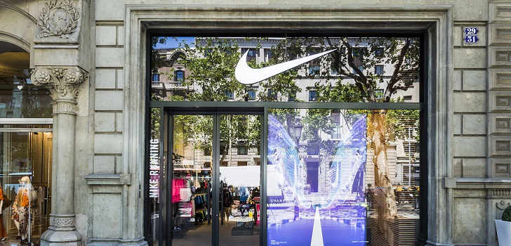 malla Ciudad Admisión Nike crece en el corazón de Madrid con una 'macrotienda' en la Puerta del  Sol | Palco23
