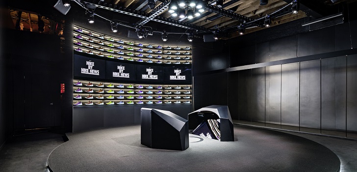 carro insulto Europa Nike manda en 'casa' de Adidas: ya vende más calzado que su rival en  Alemania | Palco23