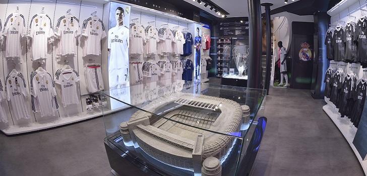 Arturo Fuerza motriz Humorístico El Real Madrid, más global: acelera fuera de España con una tienda en Doha  y 13 cafeterías | Palco23