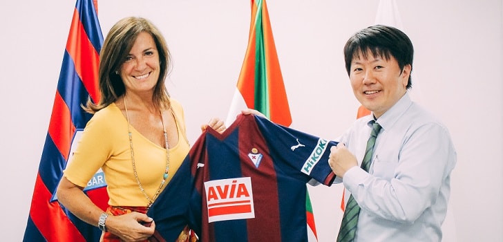 La SD Eibar ficha a la japonesa Hikoki como patrocinador para la manga