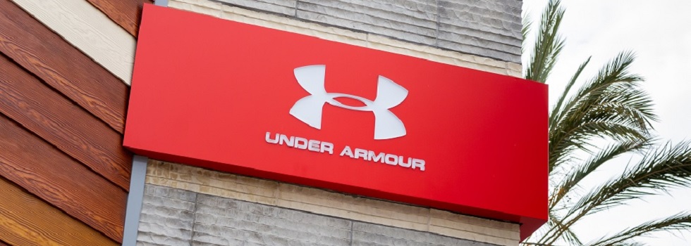 Under Armour crece un 0,9% en el primer semestre y reduce previsiones