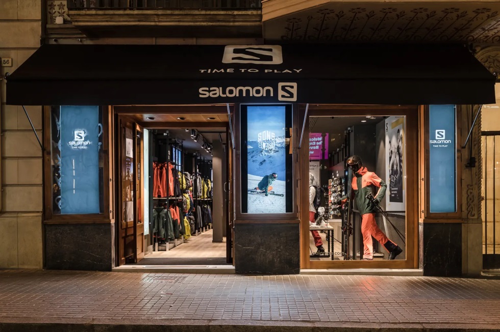 Amer Sports crece un 13%, pero desploma su beneficio, en el primer trimestre de 2024