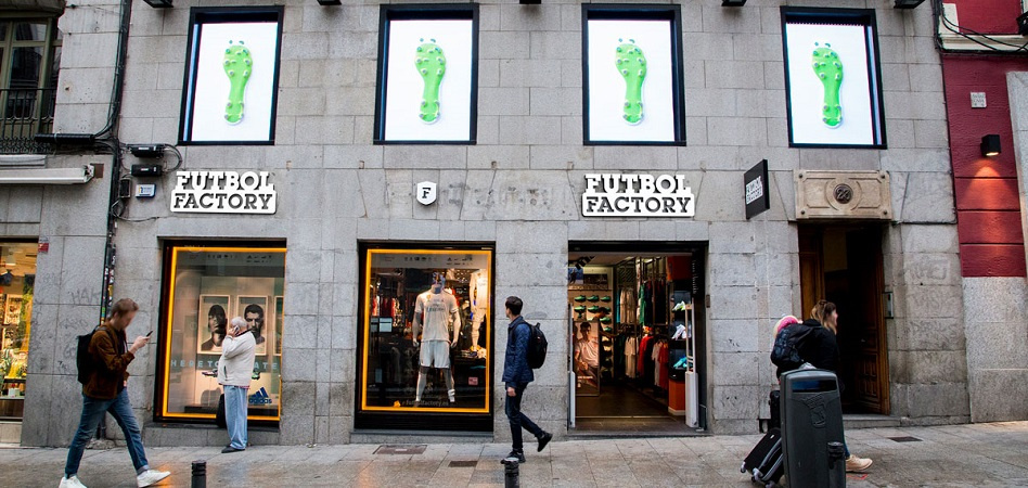 dosis golondrina Dirección Futbol Factory abre una tienda en la Puerta del Sol y espera dar el salto a  Barcelona | Palco23