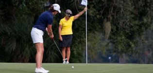 España sube al ‘top 5’ europeo de mujeres y niños con licencia de golf