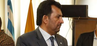 EY ‘riñe’ al Málaga por los préstamos a Al Thani