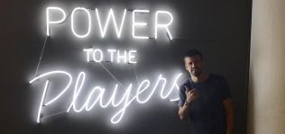 El dueño de Rakuten da apoyo a Gerard Piqué para la expansión de la plataforma The Players Tribune