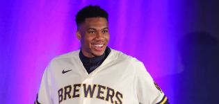 El ‘MVP’ de la NBA entra en el capital de los Milwaukee Brewers de la MLB