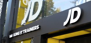 JD Sports mantiene su apuesta por el retail tras comprar Deporvillage y prepara quince aperturas