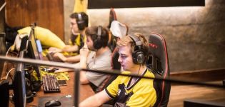 Los eSports de Emonkeyz levantan medio millón de euros y crecen un 25% en 2020