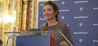 Teresa de Lemus (Brand Finance): “Los clubes deben recordar que sin sus fans no son nadie”