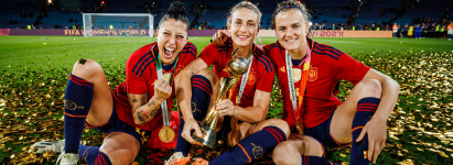 Las jugadoras de la Selección firman la paz con la Rfef tras las negociaciones con el CSD 