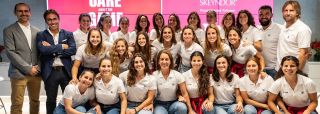 Skeyndor, con la selección femenina de hockey